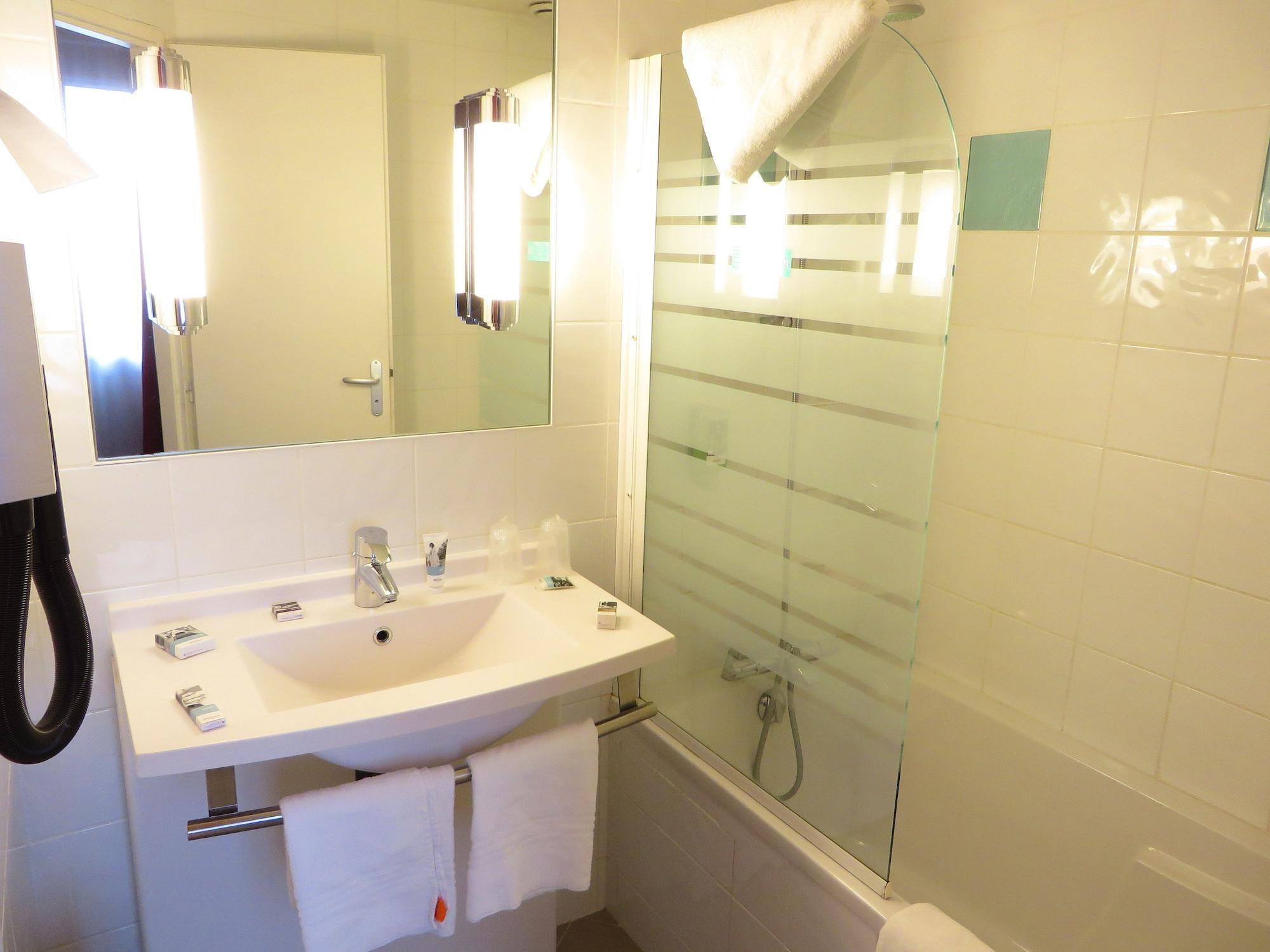 Mercure Hexagone Luxeuil Екстериор снимка