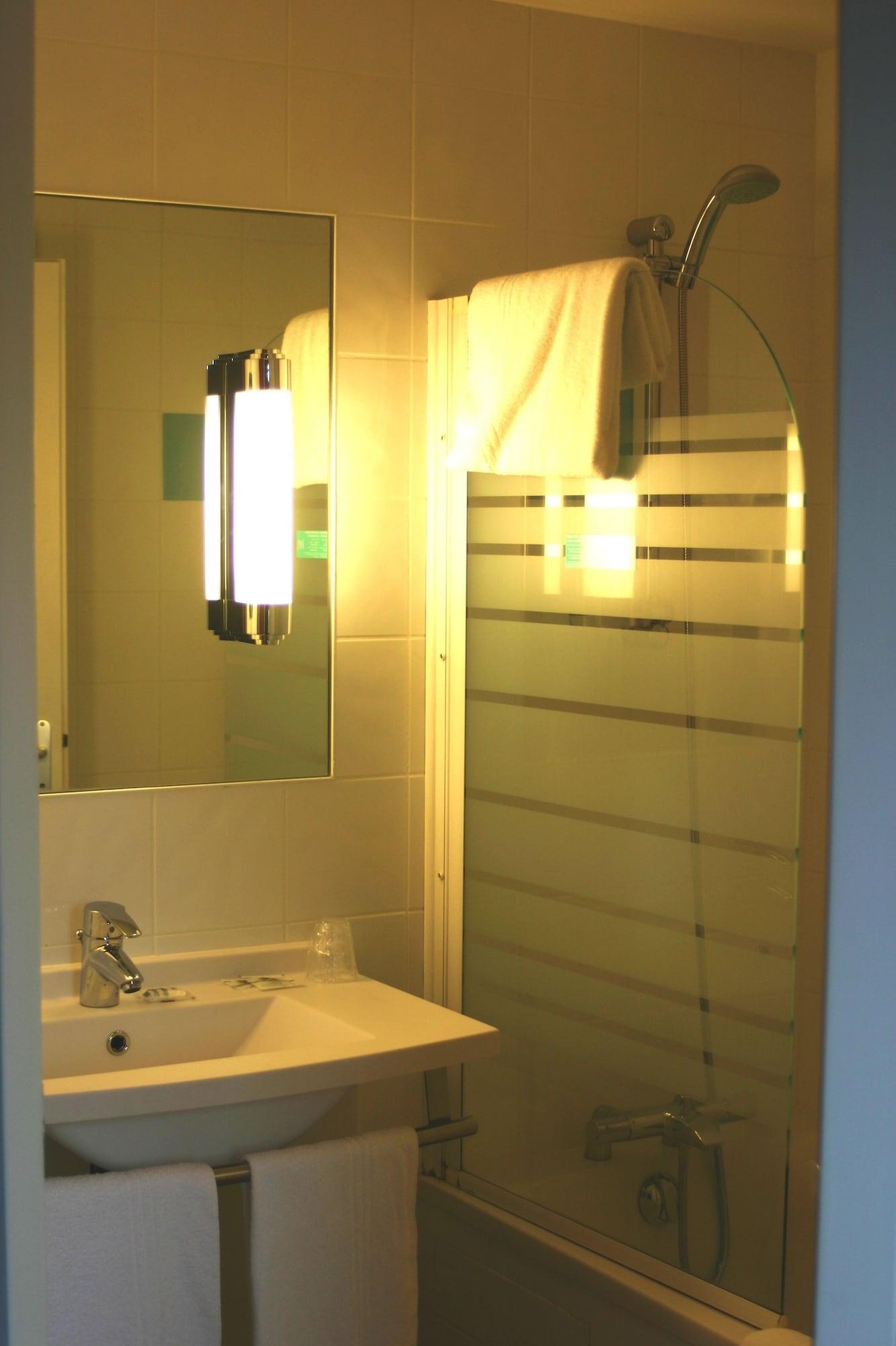 Mercure Hexagone Luxeuil Екстериор снимка
