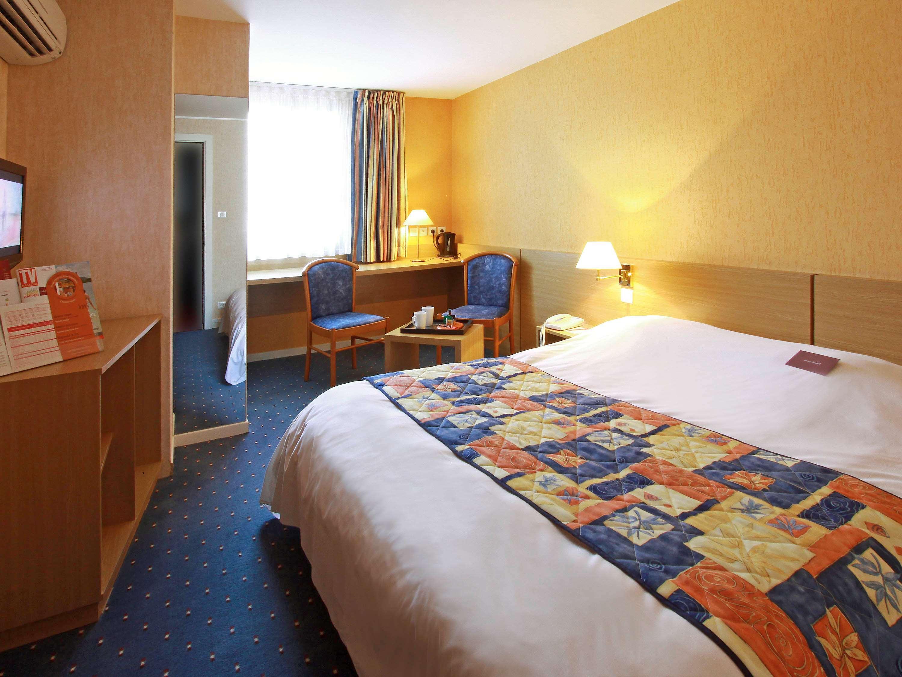 Mercure Hexagone Luxeuil Екстериор снимка