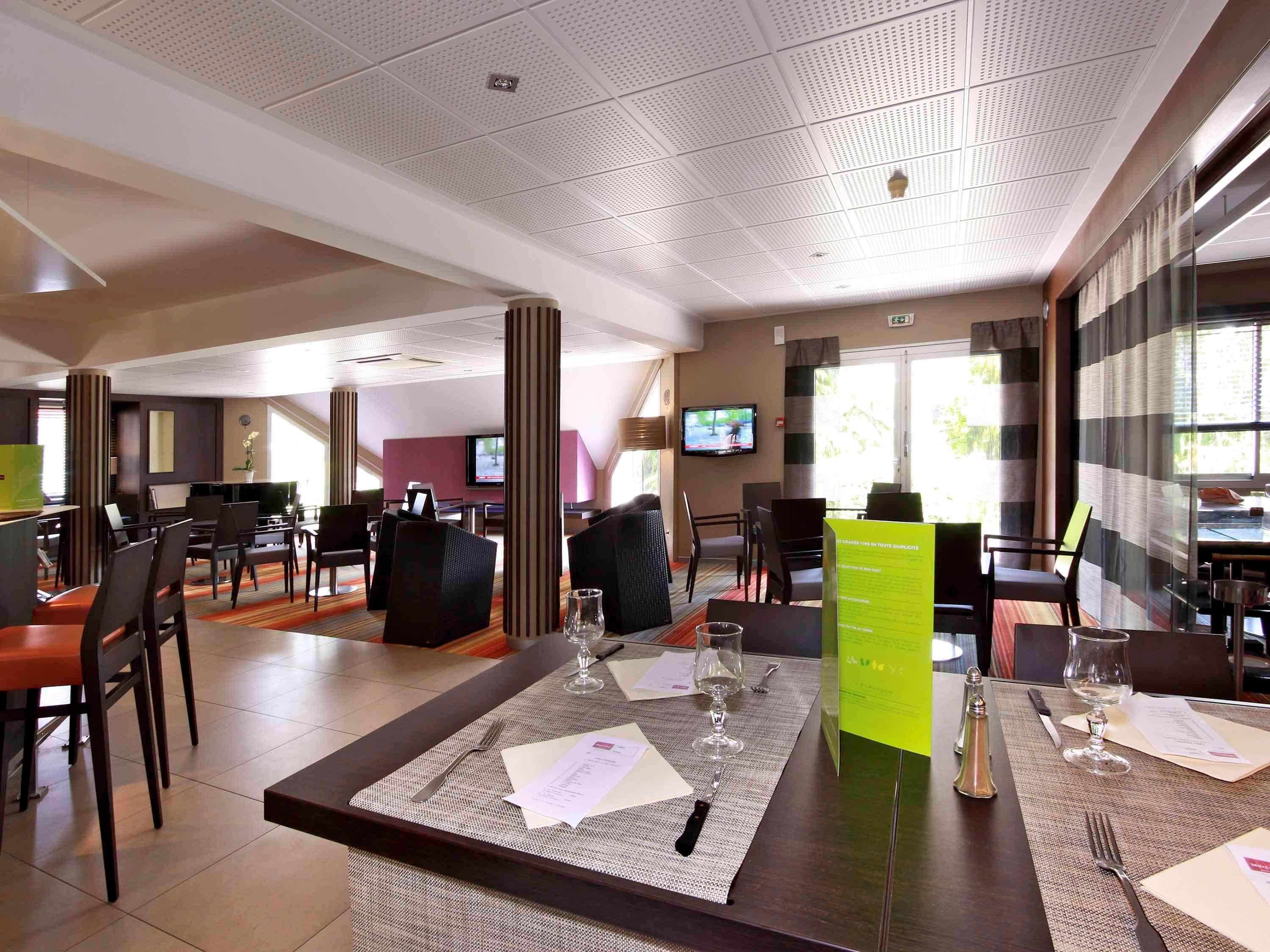 Mercure Hexagone Luxeuil Екстериор снимка