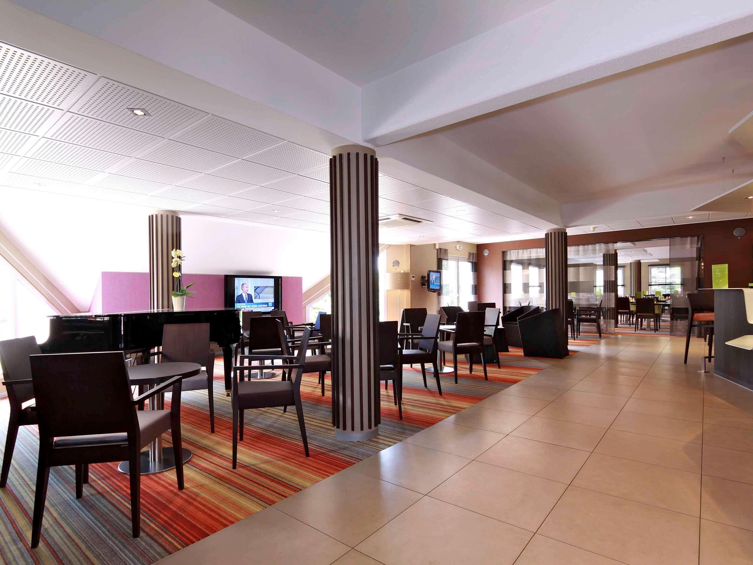 Mercure Hexagone Luxeuil Екстериор снимка