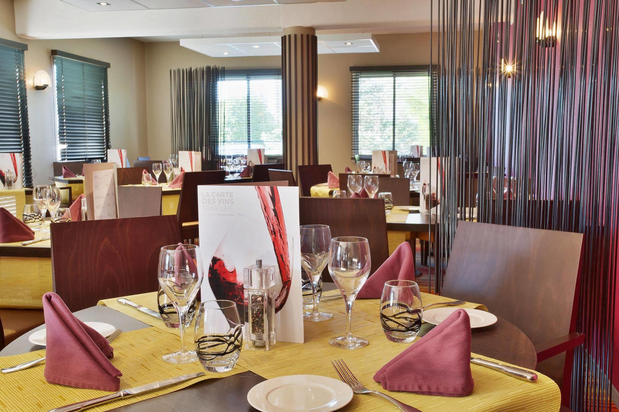 Mercure Hexagone Luxeuil Екстериор снимка