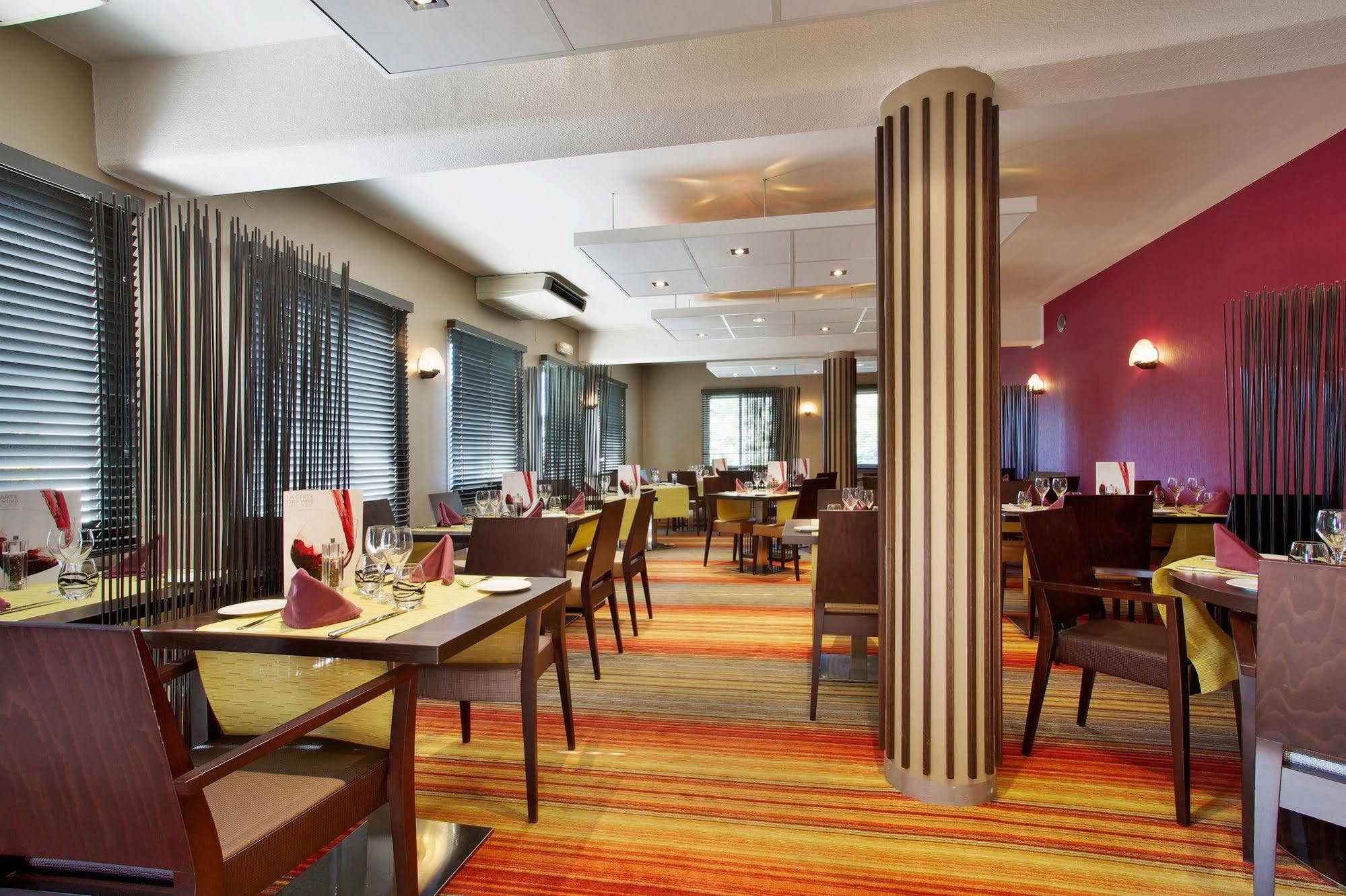 Mercure Hexagone Luxeuil Екстериор снимка