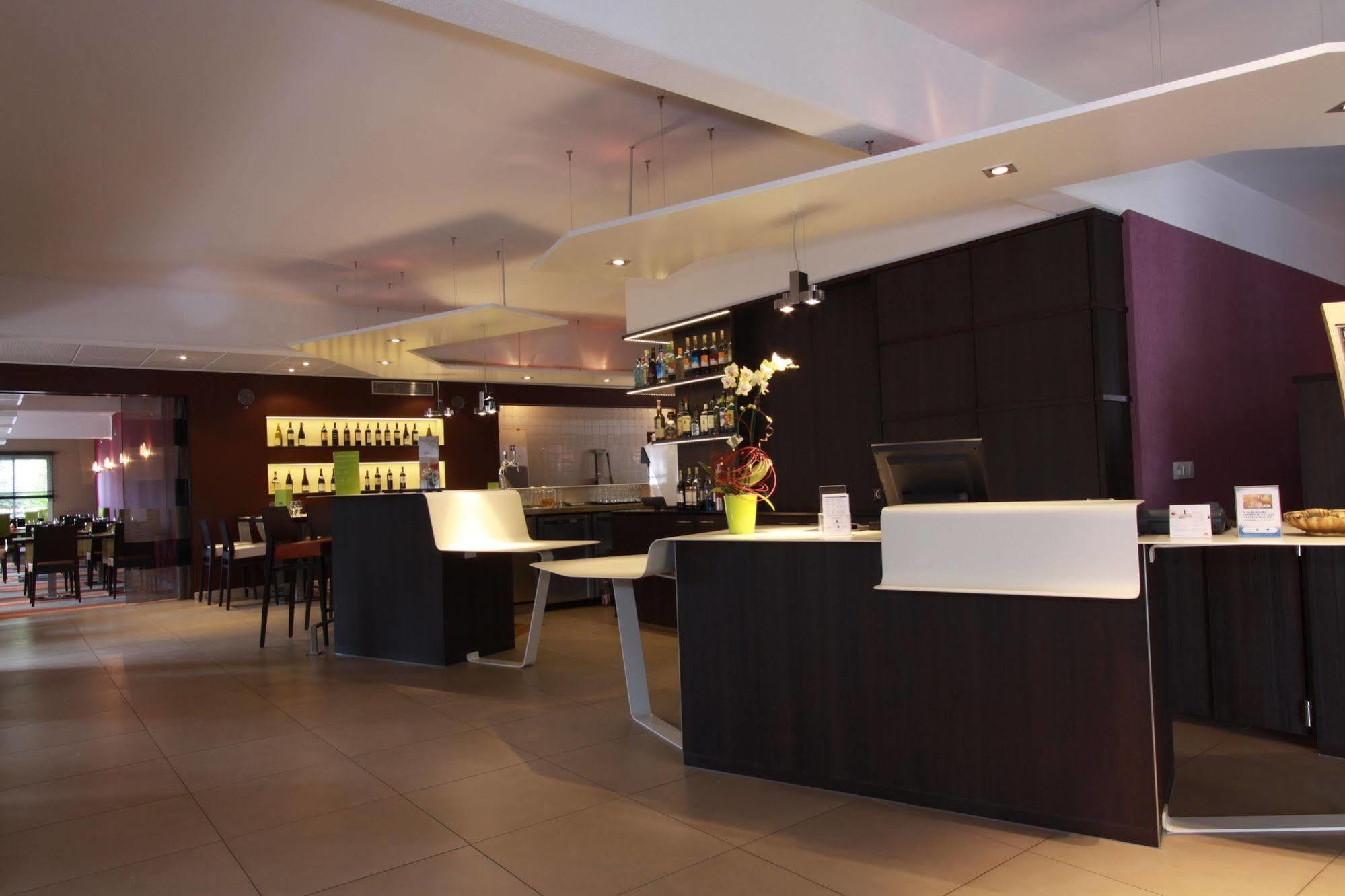 Mercure Hexagone Luxeuil Екстериор снимка