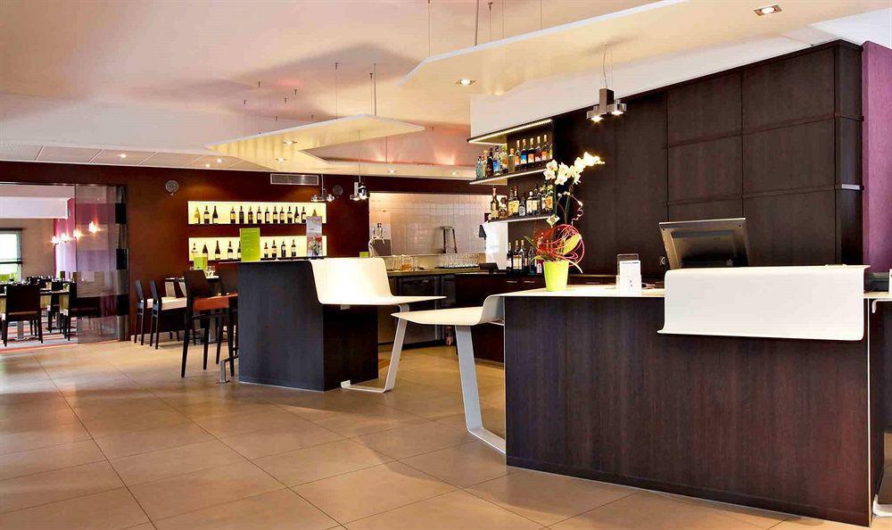 Mercure Hexagone Luxeuil Hotel Интериор снимка